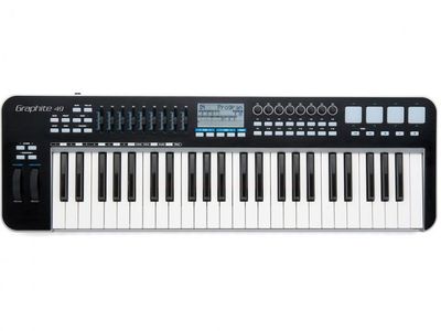 • Teclado | Controlador | Midi/USB | 49 teclas standard | Graphite Line | color: negro