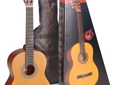 STAGG PACK DE GUITARRA CLASICA STAGG INCLUYE FUNDA Y AFINADOR TIPO PINZA