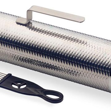 GUIRO DE METAL STAGG TORPEDO CON PEINE RASPADOR
